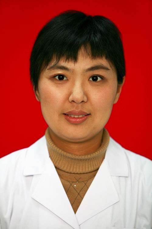 李彤