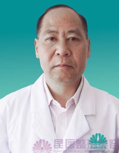 周凡
